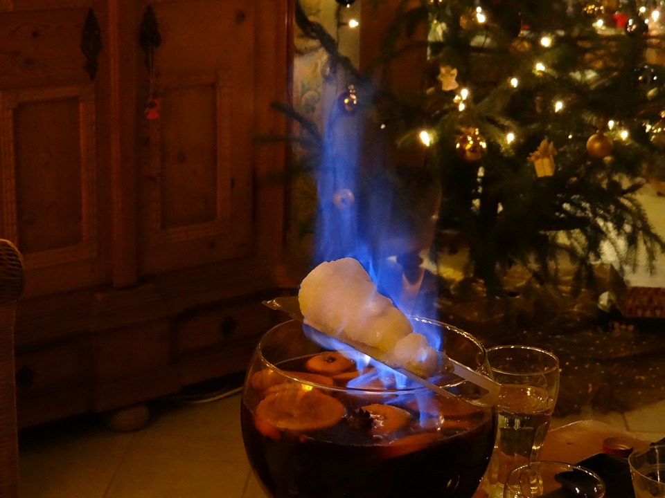German Feuerzangenbowle - Holiday Fire Punch • Drink